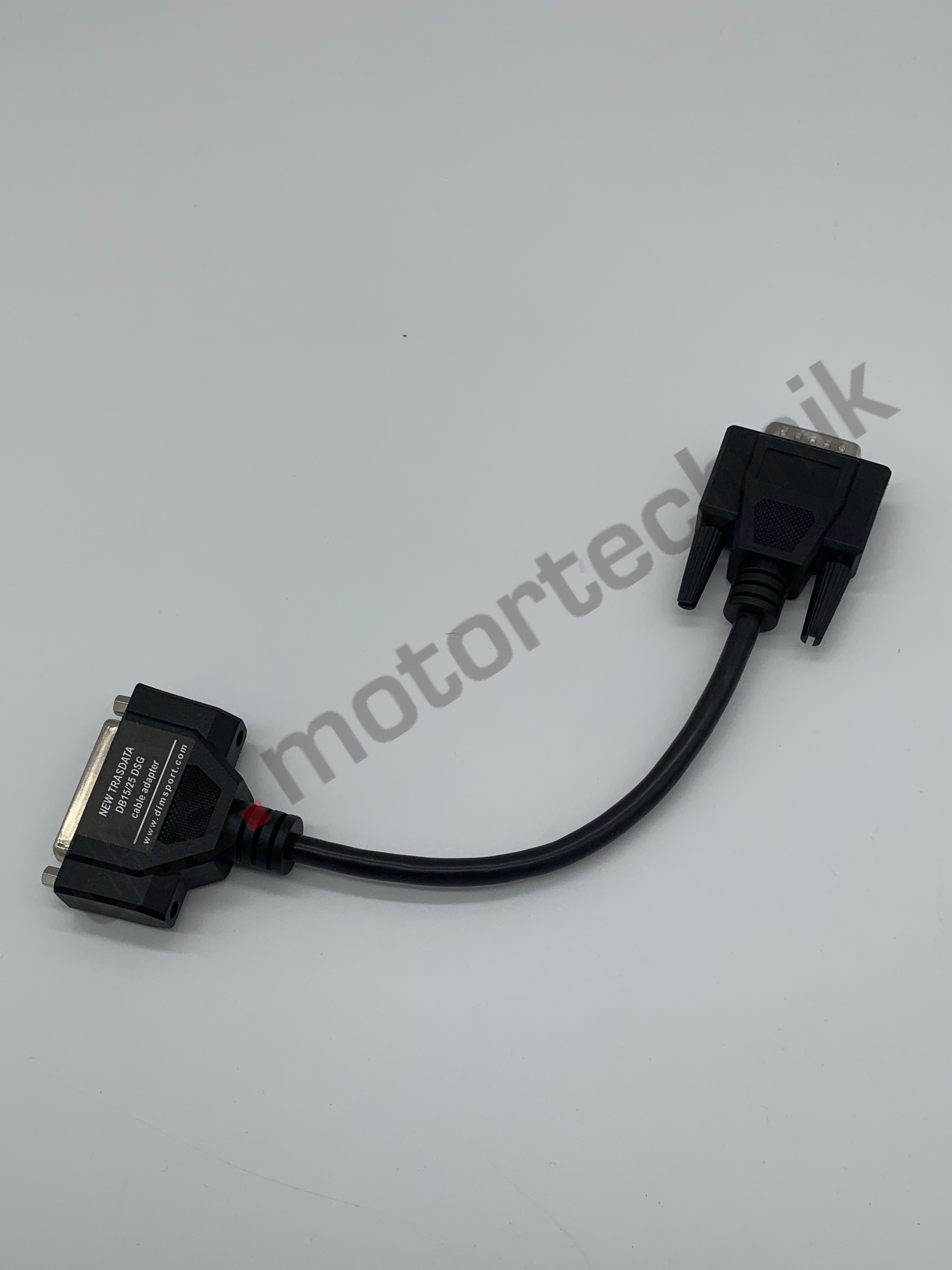F34NTA24 - Adapter from Trasdata (DB15) to Genius (DB25) for DSG VL381 cable (F32GN085)